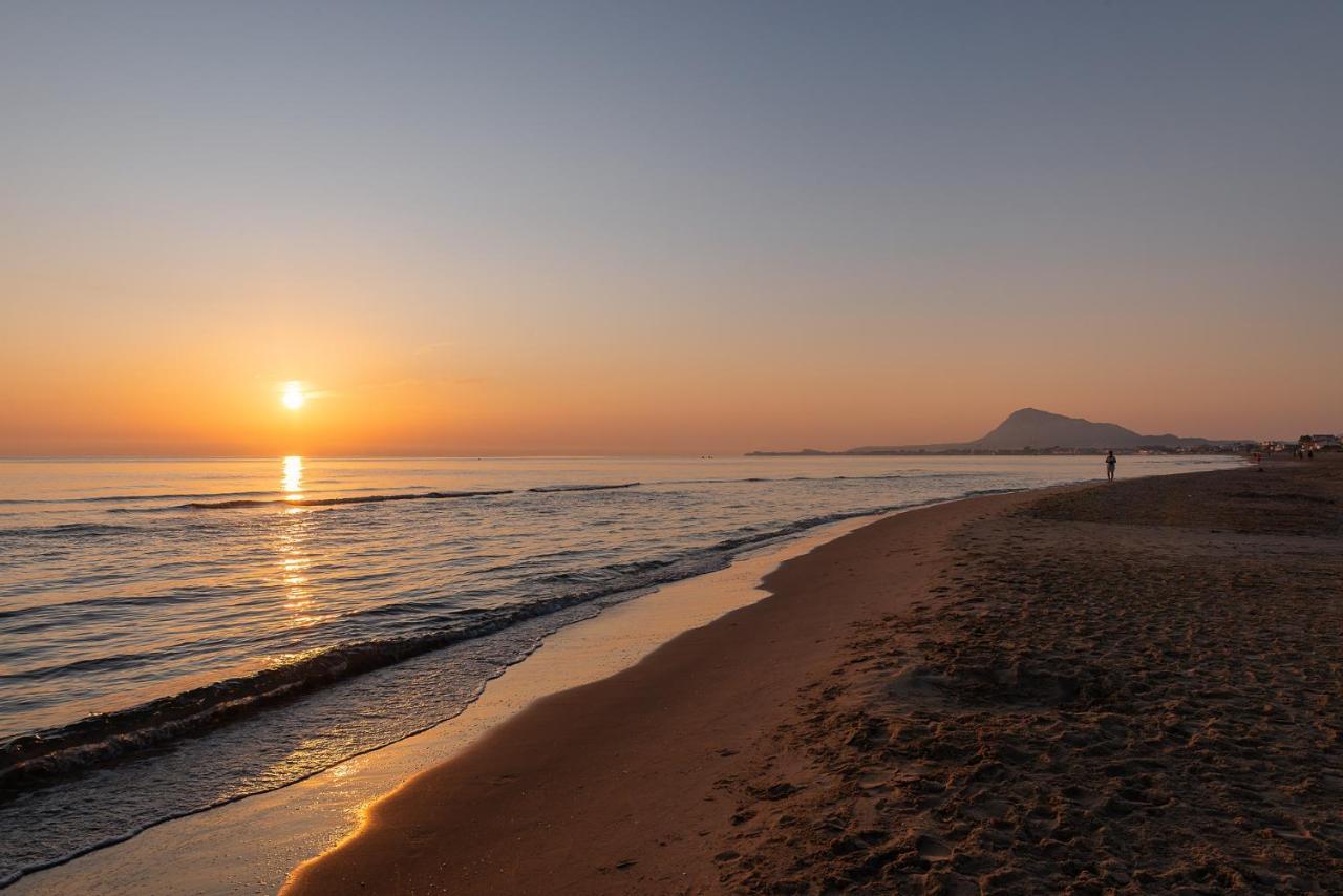 Denia Beach Lodge Exteriér fotografie